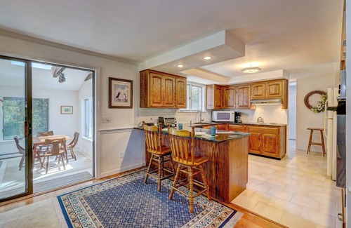 North Chatham Casa | Charming Chatham Home Close to Bassing Harbor!