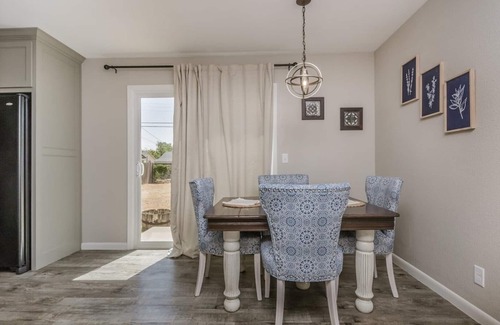 Dumas Casa | Charming Chelsea