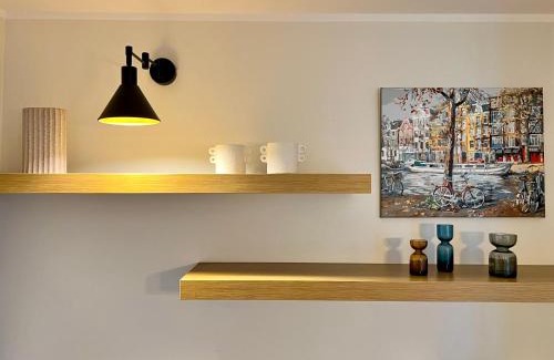 Kesklinn Apartamento | Charming City Centre Apartment - Spacious Balcony and Private Garden