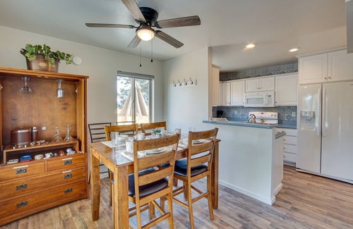Cle Elum Casa | Charming Cle Elum Home w/ Patio: 5 Mi to Dtwn!
