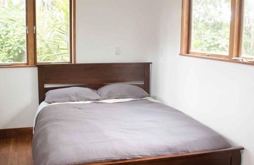 Matapouri Casa | Charming_clifftop_bach in Woolleys Bay