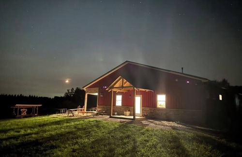 Blodgett Mills Cabaña | Charming Clover Creek Inn, On Summerhill Brewing