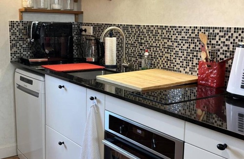 Lavault-Sainte-Anne Cabaña | Casa rural con acceso a golf, terraza y todas las comodidades