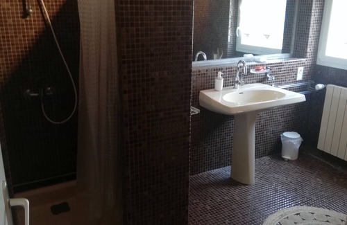 Saint-Lon-les-Mines Cama Y Desayuno | Charming cottage for 10 people with garden, swimming pool and jacuzzi