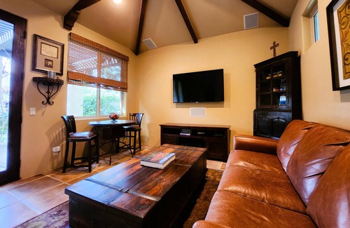 San Juan Capistrano Casa | Charming Cottage minutes from the Beach