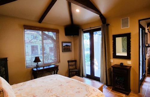 San Juan Capistrano Casa | Charming Cottage minutes from the Beach