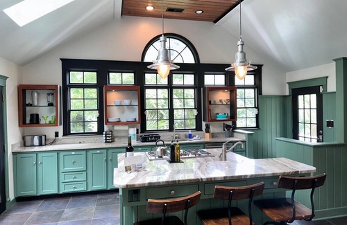Whitemarsh Island Casa | Charming Coastal Cottage