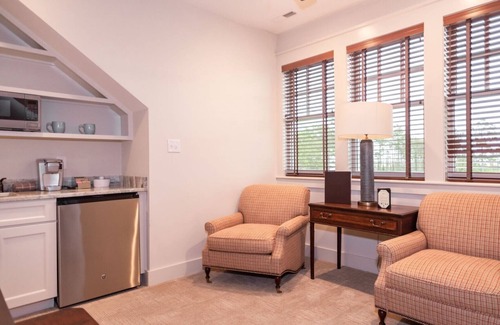 Oriental Casa | Charming Coastal Cottages & Suites – River Dunes