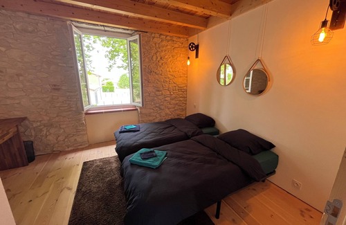 Fenols Cama Y Desayuno | Charming comfort room