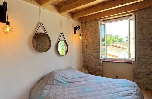 Fenols Cama Y Desayuno | Charming comfort room
