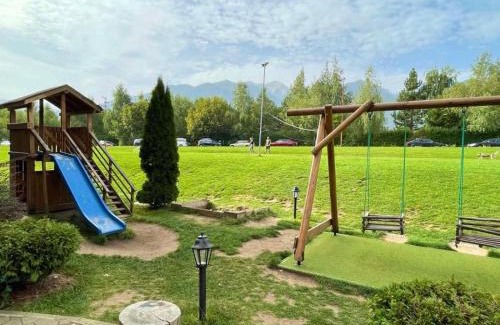 Razlog Apartamento | Charming comfortable apartment at Cornelia Deluxe Residence with free pool and SPA