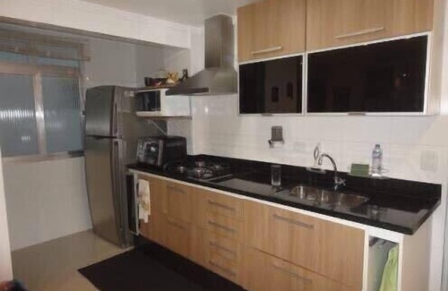Jardim Vitoria Apartamento | Encantador, cómodo, COMPLETO Y CON COCHERA CUBIERTA.