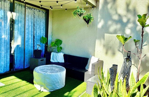 University City Condominio | Charming condo in posh neighborhood, a prime extended stay in fabulous San Diego