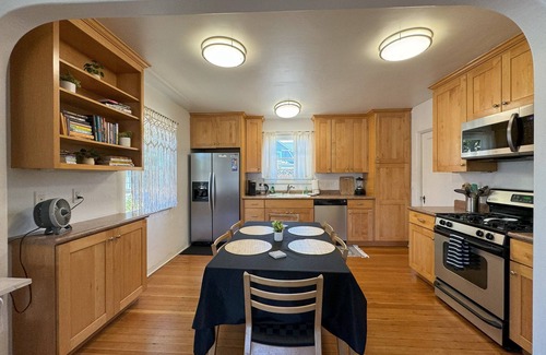 Westside Santa Cruz Cabaña | Charming Coral Cottage in Santa Cruz - Walk to Beach, Boardwalk & Downtown Fun!