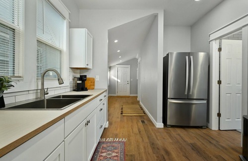 Kansas City Casa | Charming, corner lot bungalow! Newly renovated!