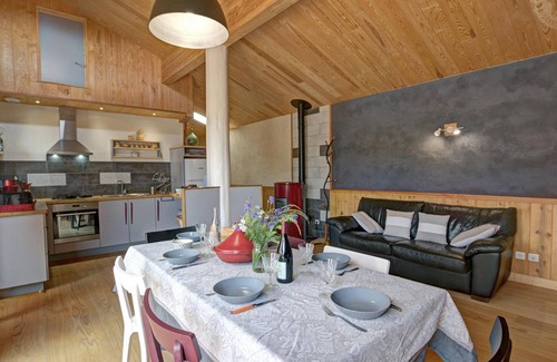 Verrieres-en-Forez Cabaña | Casa rural con terrazas y plancha