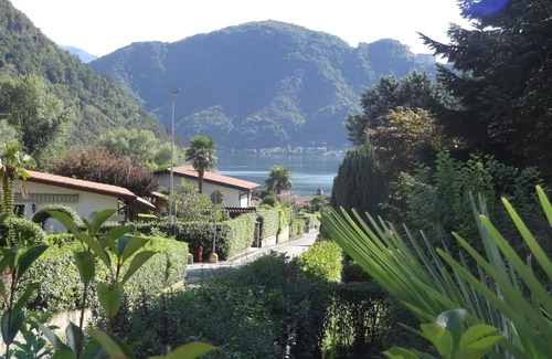 Lavena Ponte Tresa Casa | Encantadora casa de campo con vistas al lago