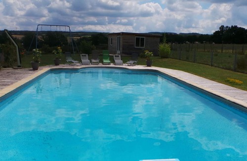 Creuzier-le-Neuf Cabaña | Casa de campo con piscina, terraza y jardín, cerca de Vichy