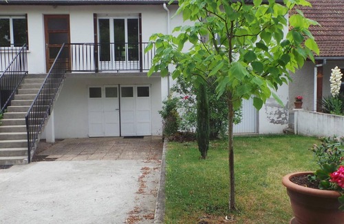 Creuzier-le-Neuf Cabaña | Casa de campo con piscina, terraza y jardín, cerca de Vichy