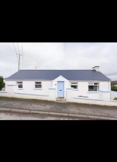 Poyntzpass Casa | Charming Cottage 4 Bedroom