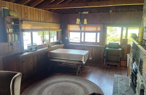 Northville Cabaña | Charming cottage Called the Dolphin in Northville perfect for a relaxing getaway