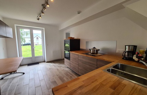 Montierchaume Cabaña | Gîte indépendant avec terrasse et jardin, proche Châteauroux et Issoudun.