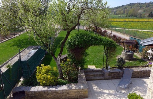 Pont-la-Ville Cabaña | Encantadora casa rural con terraza, jardín y garaje en Pont-la-Ville