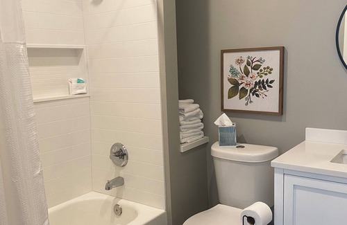 Mount Vernon Cabaña | Charming cottage in downtown Mount Vernon!