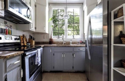 Lenox Casa | Charming cottage in desirable Cooper-Young neighborhood!