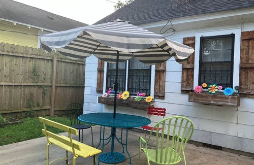 Lenox Casa | Charming cottage in desirable Cooper-Young neighborhood!