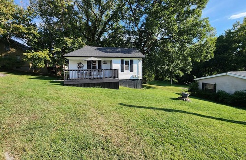 Burkesville Cabaña | Charming cottage in pleasant Burkesville