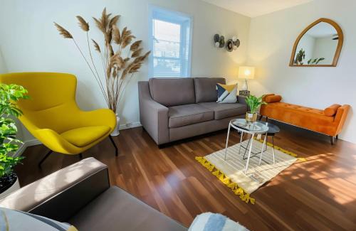 Wellington Casa | Charming Cottage in Wellington's Heart near Beach