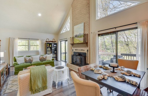 Seneca Cabaña | Charming Cottage Near Clemson & Lake Hartwell!