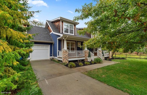 Douglas Cabaña | Charming Cottage near Douglas Beach!