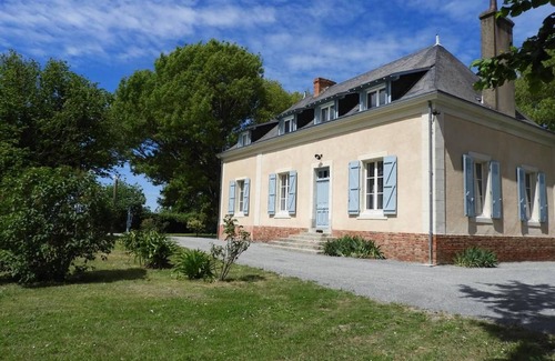 Ecommoy Cabaña | Encantador Gîte con Jardín Privado, Cerca de Tiendas y con Wifi Gratis