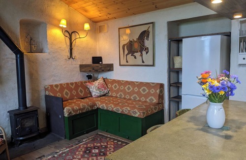 Slane Cabaña | Charming cottage on the River Boyne,Fishing ,Kayaking,World Heritage sites