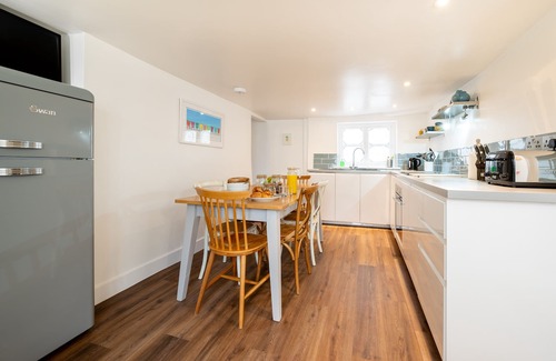 Shaldon Cabaña | NUEVO: inaugurado en julio de 2019 Charming Cottage con vistas a The Green