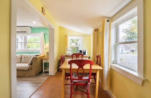 West Yarmouth Cabaña | Charming Cottage near Beach and Ferry.