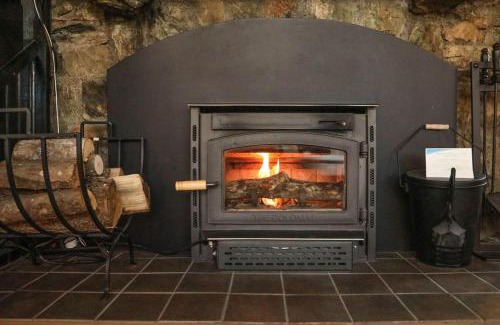 Lyndhurst Casa | Charming Cottage W Majestic Mountain Views