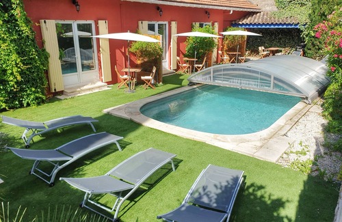 Vacqueyras Cabaña | Encantadora casa de campo con jacuzzi y piscina en el corazón del pueblo de Vacqueyras