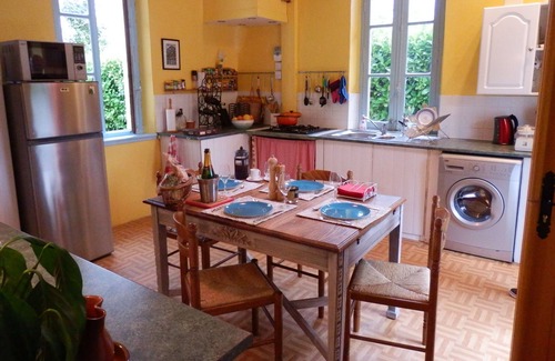 Carcassonne Cabaña | Casita con gran piscina privada, vista sobre los Pirineos, cerca de Carcasona
