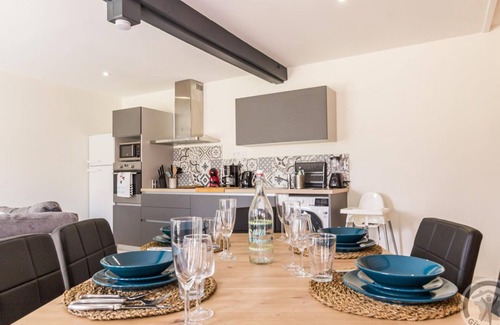 Pontorson Cabaña | Casa acogedora con piscina climatizada y jardín près del Mont Saint-Michel
