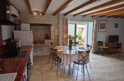 Bunzac Cabaña | Casa rural Bunzac, 2 dormitorios, 5 personas