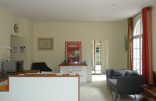 Cognac Cabaña | Encantadora casa con jardines privados, cerca de Cognac, ideal para familias, admite mascotas