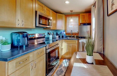 Kennebunk Cabaña | Cottage encantador con una cocina totalmente equipada y transmisión de Netflix.