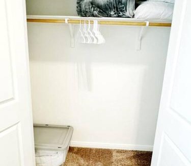 New Braunfels Casa | Charming Cottage - Yellow Haus near Gruene