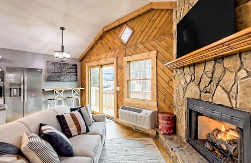 Blairsville Cabaña | Charming cottages with serene mountain views w/firepit