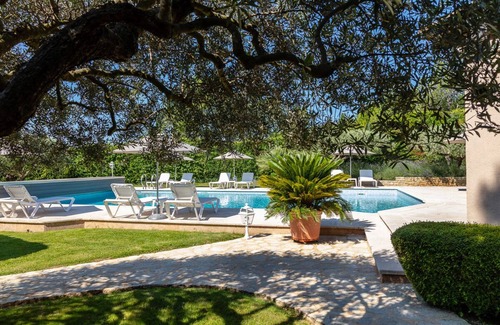 Crillon-le-Brave Casa | Casa de campo 'Le Cypres', piscina climatizada al pie del Mont Ventoux, WIFI