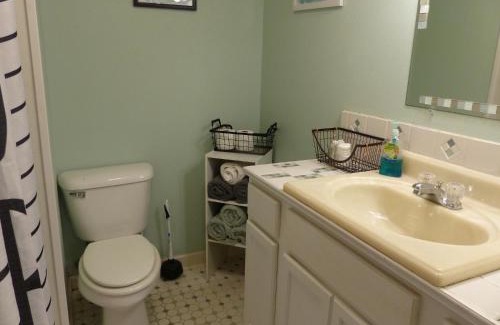 Eureka Springs Casa | Charming Country 1Bd 1Ba Cabin near Eureka Springs, Beaver Lake and White River