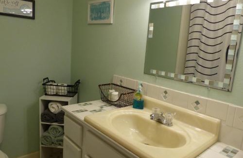 Eureka Springs Casa | Charming Country 1Bd 1Ba Cabin near Eureka Springs, Beaver Lake and White River